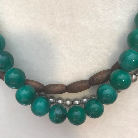 Green, brown, and silver necklace - Picture 2 of 2
